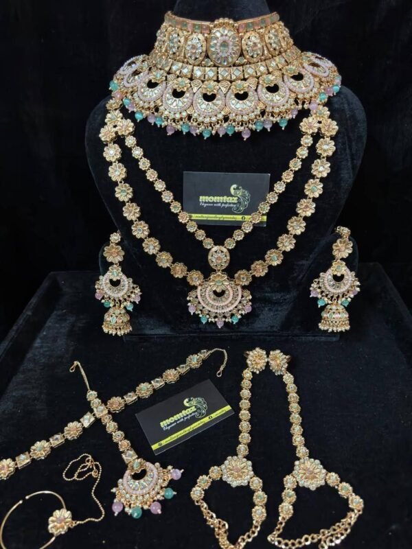 Indian kundan bridal jewelry