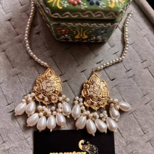 Multani studs