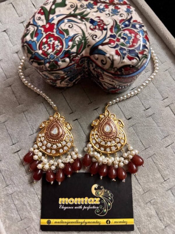 Multani studs